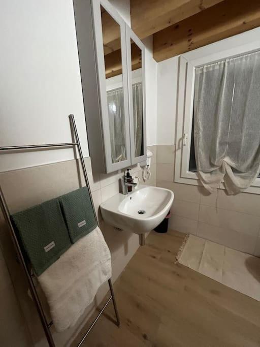 Casa Rielta, Tram E Parking Lägenhet Mestre Exteriör bild